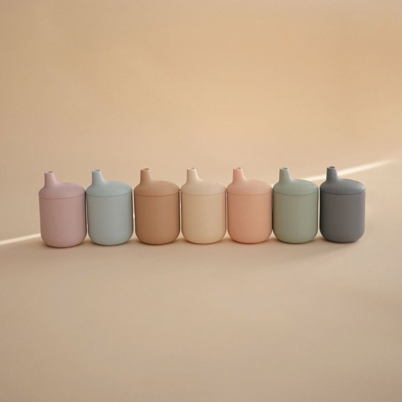 Mushie silikonový pohárek s pítkem - Soft lilac