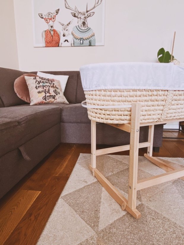 AHOJBABY HOUPACÍ STOJAN NA MOJŽÍŠŮV KOŠÍK PRO MIMINKO ROCKINGBABY NATURAL BEZ LAKU
